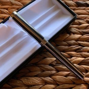 FREE SHIPPING- PIN STRIPES - Sheaffer Chrome Striped Fountain Pen